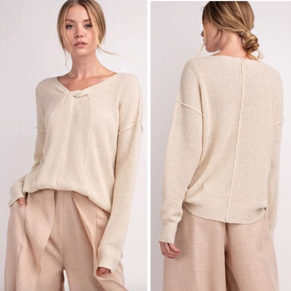 Sweaters - Last 1️⃣ Eggshell Twist Sweater
